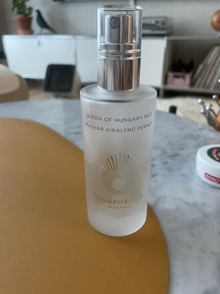 Omorovicza Queen of Hungary Mist Reviews for 30s | Hwahae