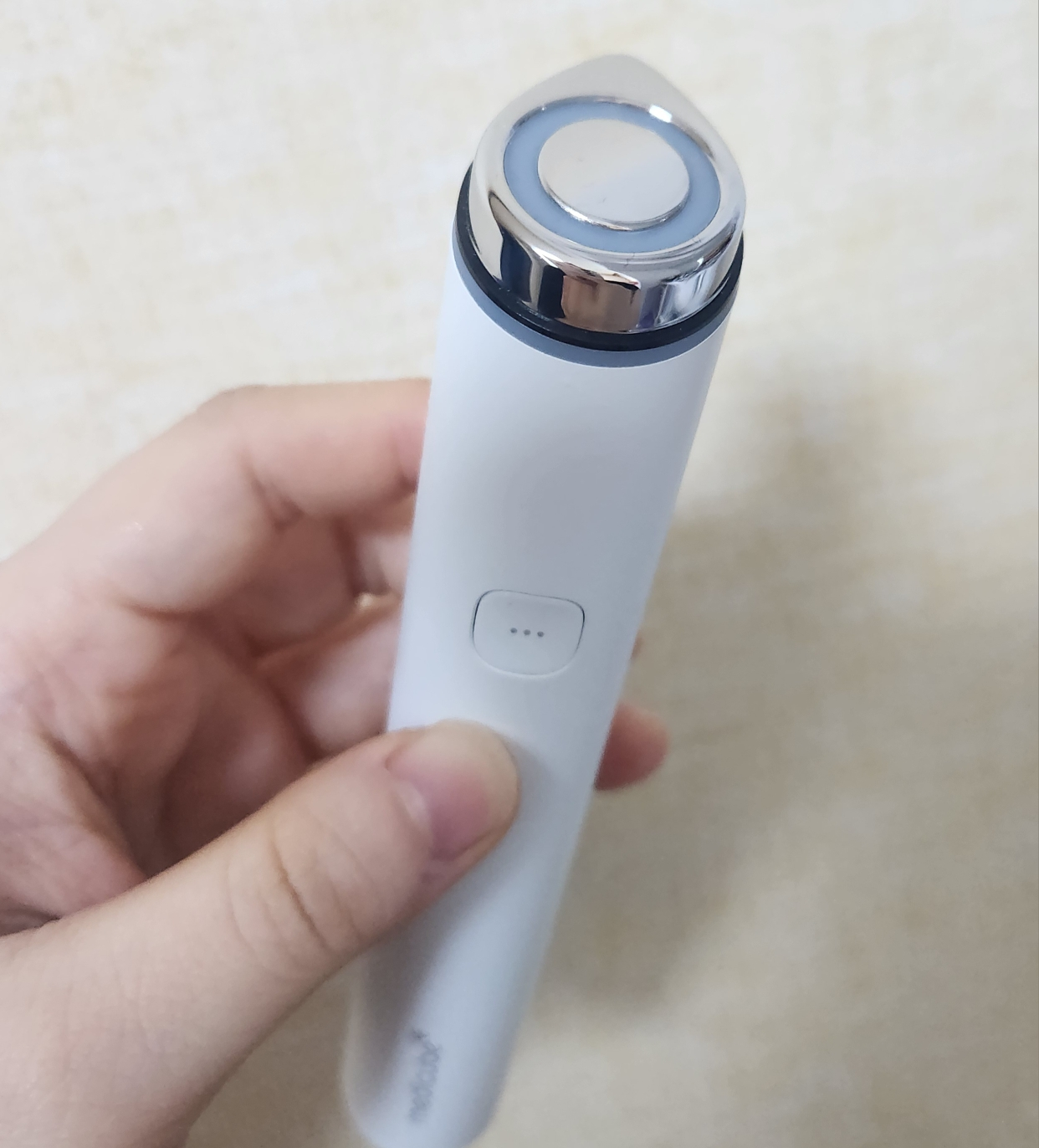 메디큐브 (medicube) 에이지알 부스터 프로 미니 review image