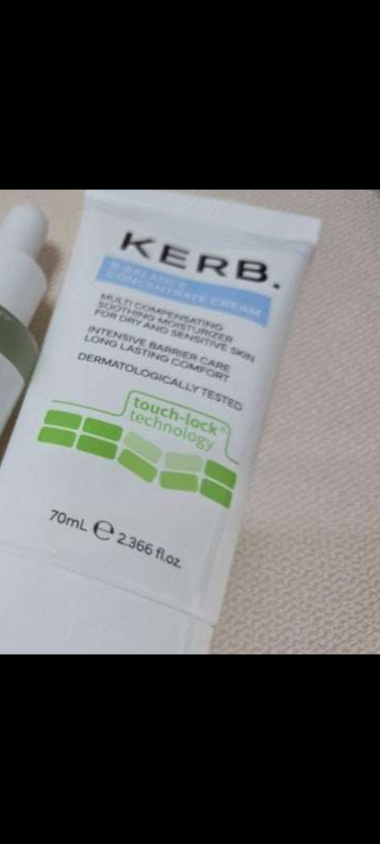 KERB ALIVE Kem dưỡng tập trung cân bằng da review image