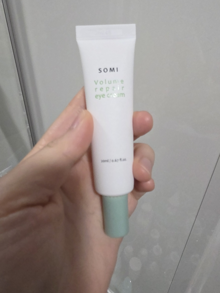 소미 (SOMI) 볼륨 리페어 아이크림 review image