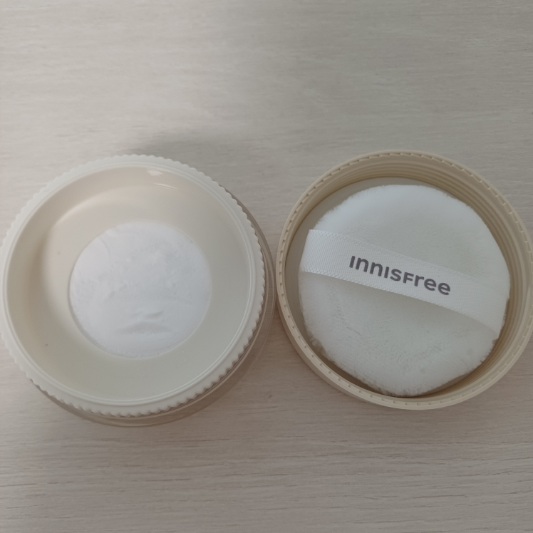 이니스프리 (INNISFREE) 포어 블러 파우더 review image