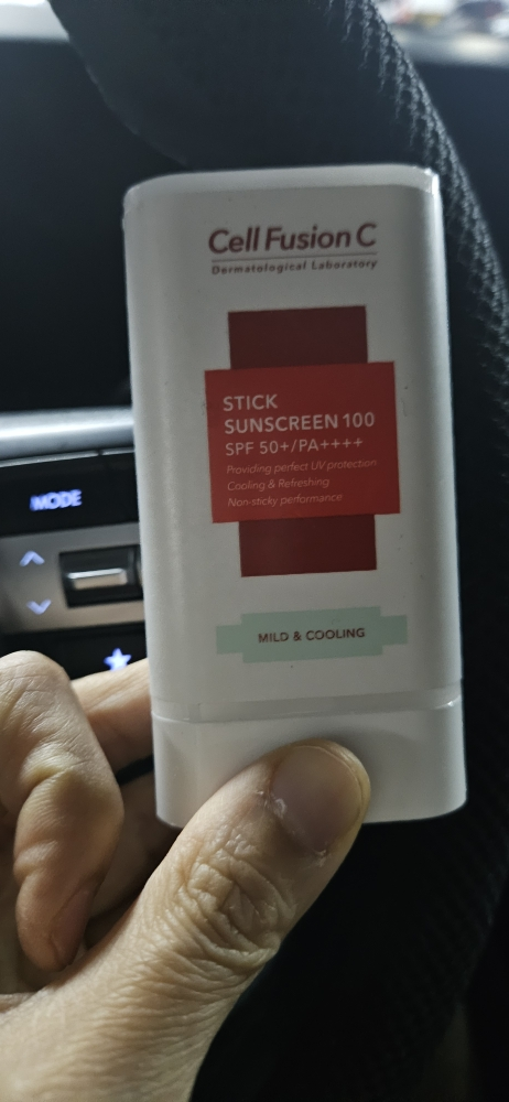 셀퓨전씨 (CellFusionC) 스틱 썬스크린 [SPF50+/PA++++] review image