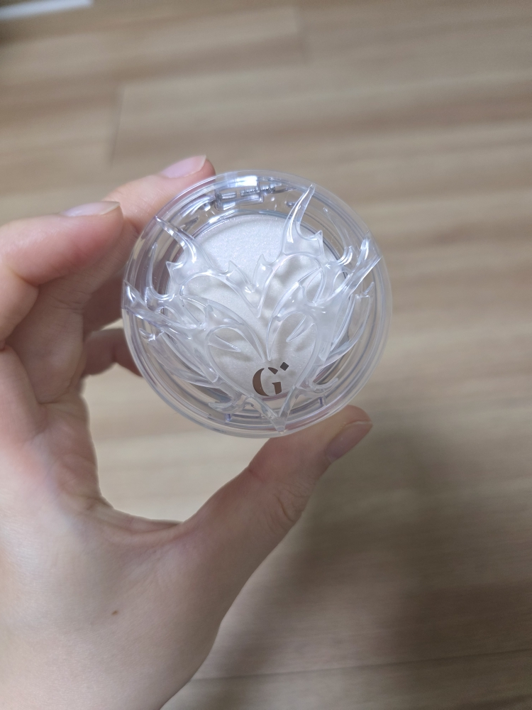 글린트바이비디보브 (GlintbyVDIVOV) 투샤이니 하이라이터 [01 토슈즈] review image