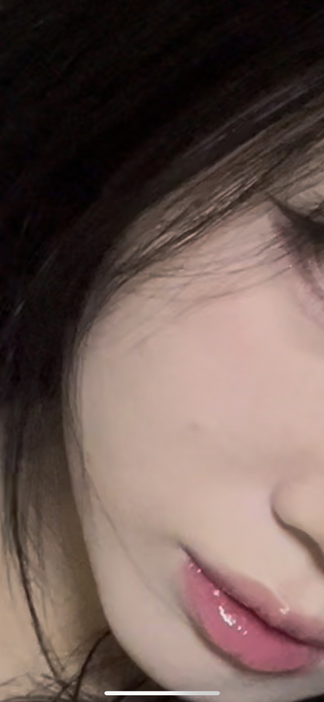 어뮤즈 (AMUSE) 세라믹 스킨 퍼펙터 쿠션 [SPF40/PA++] [01 포슬린] review image