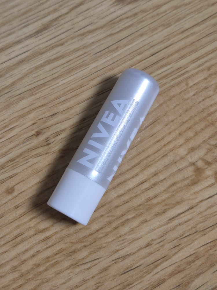 니베아 (NIVEA) 립케어 [히알루론모이스쳐플러스] review image