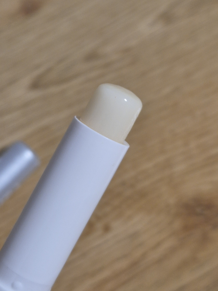 니베아 (NIVEA) 립케어 [히알루론모이스쳐플러스] review image