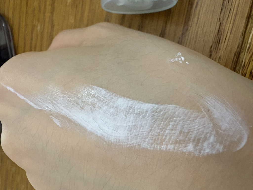 메이크프렘 (makep:rem) 유브이 디펜스 미 노세범 선크림 [SPF50+/PA++++] review image