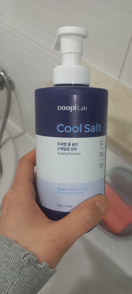 닥터지 (Dr.G) 두피랩 쿨 솔트 스케일링 샴푸 review image