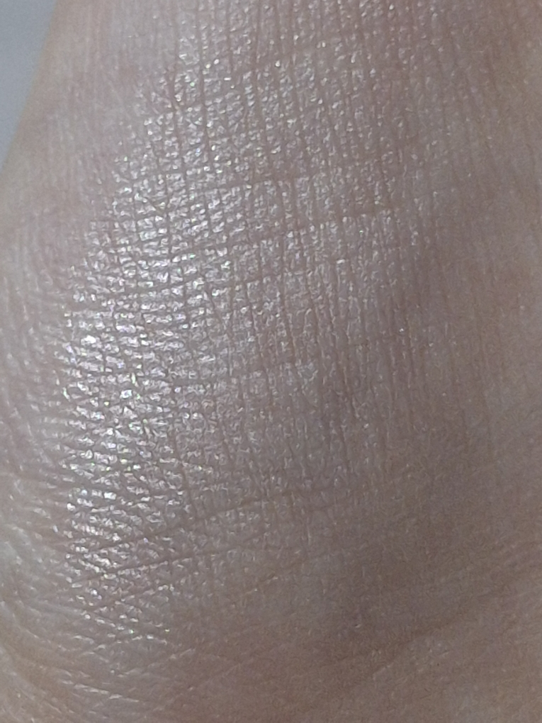 CLIO Cristal y resaltador [1 gota de luz de luna] review image