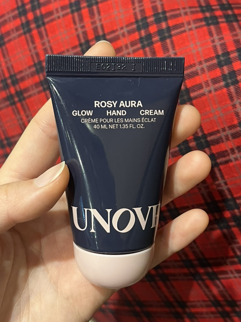 어노브 (UNOVE) 글로우 핸드크림 [로지아우라] review image