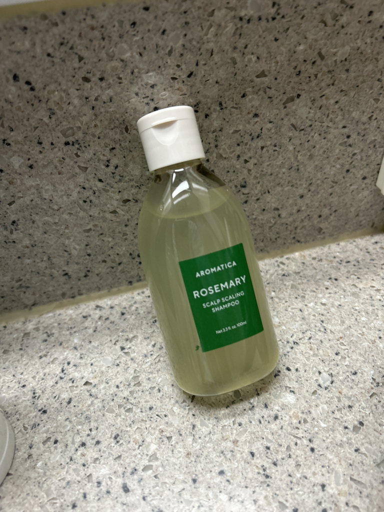 아로마티카 (AROMATICA) 로즈마리 스칼프 스케일링 샴푸 review image