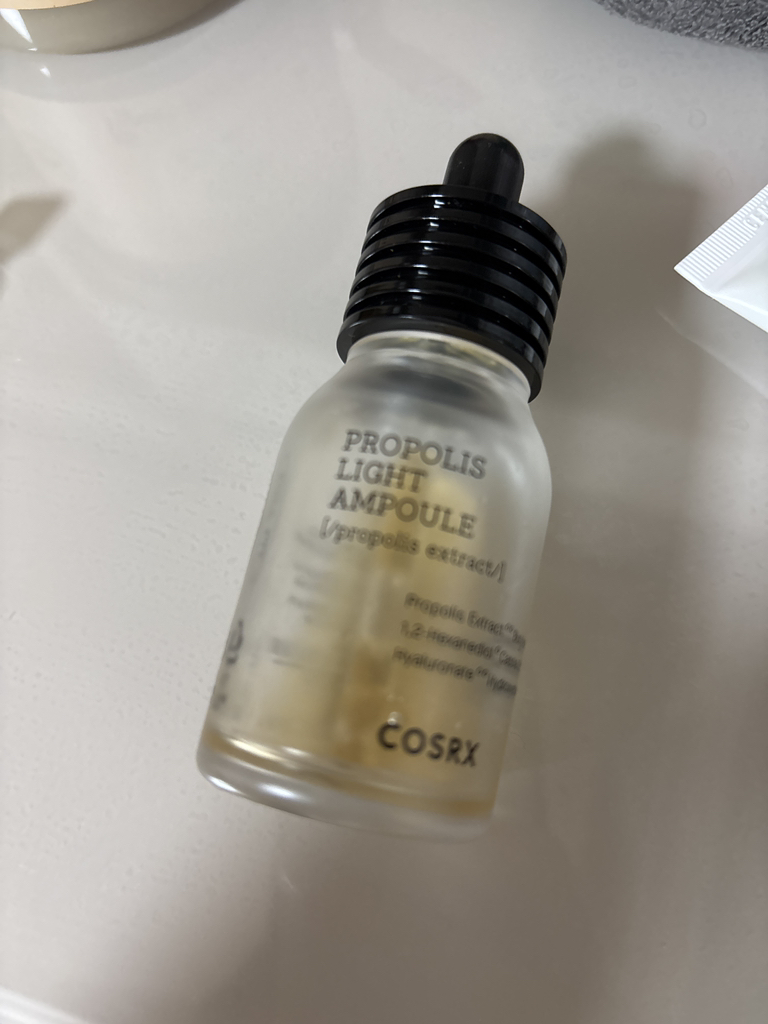 COSRX Ampolla Full Fit Propóleo Light review image