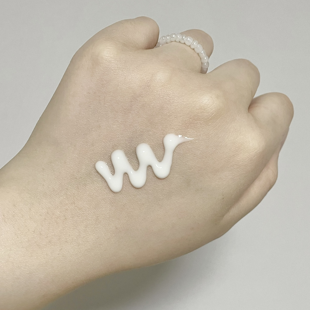 아이스트 (I.st) UV 디펜스 T24 멜라픽스 선젤 [SPF50+/PA++++] review image