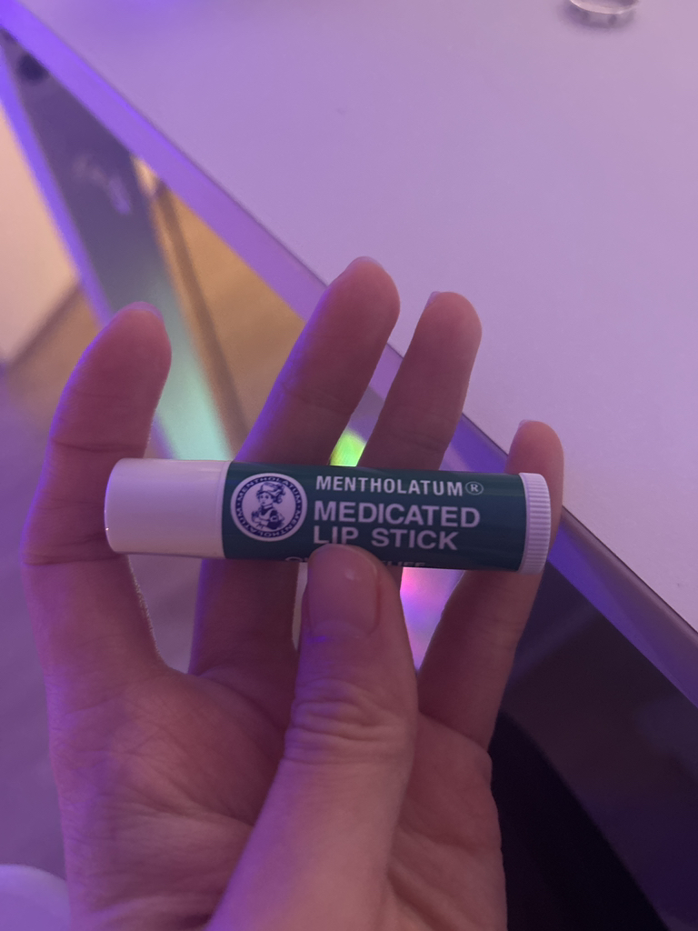 멘소래담 (MENTHOLATUM) 메디케이티드 립밤 review image