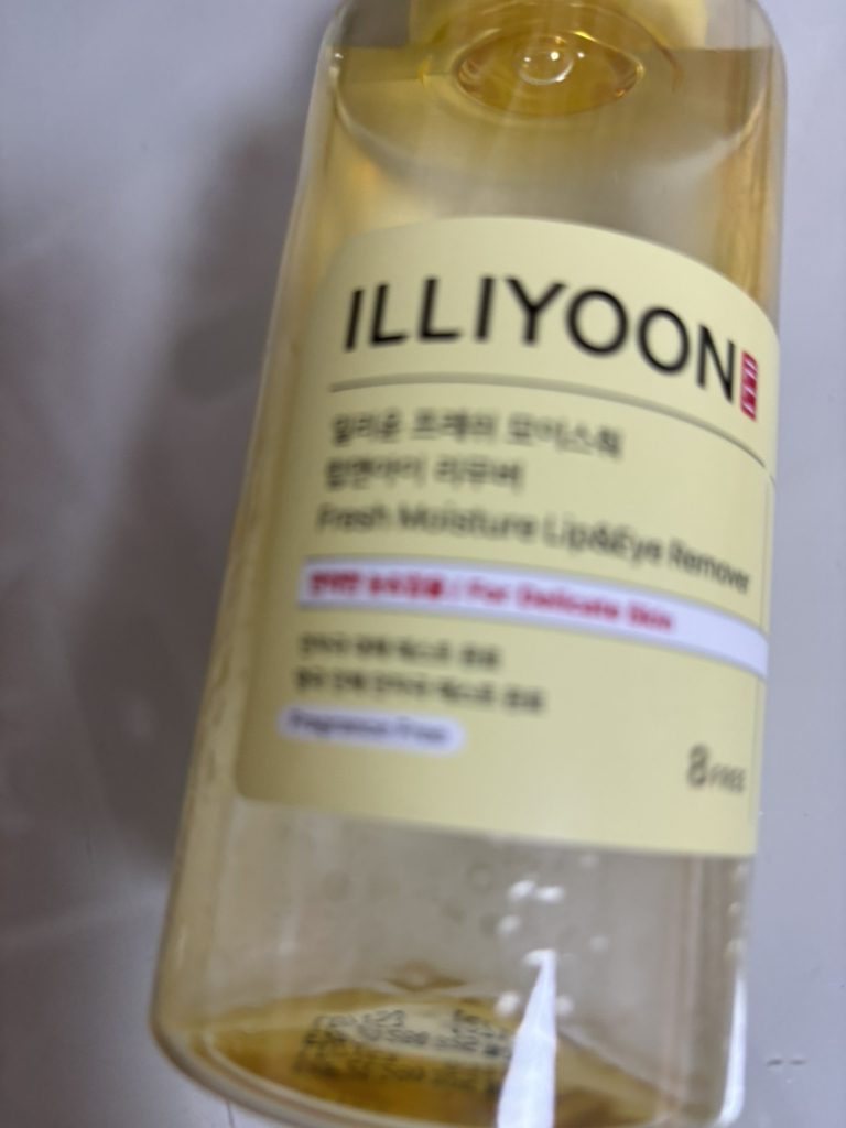 일리윤 (ILLIYOON) 프레쉬모이스춰 립앤아이 리무버 review image
