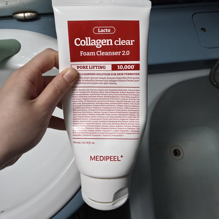 메디필 (MEDIPEEL) 레드 락토 콜라겐 클리어 폼 클렌저 2.0 review image