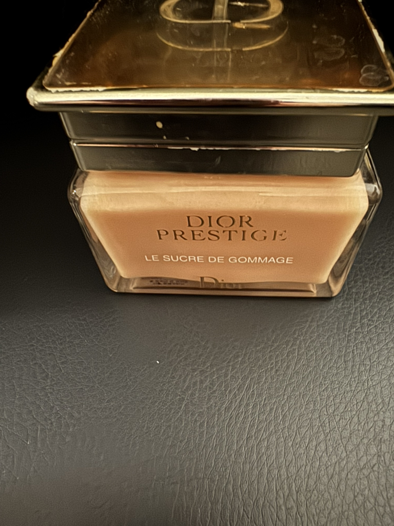 Dior Prestige Le Sucre de Gommage Reviews for 20s | Hwahae