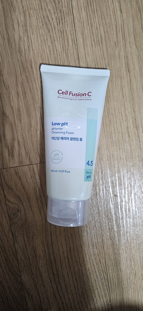 셀퓨전씨 (CellFusionC) 약산성 패리어 클렌징폼 review image