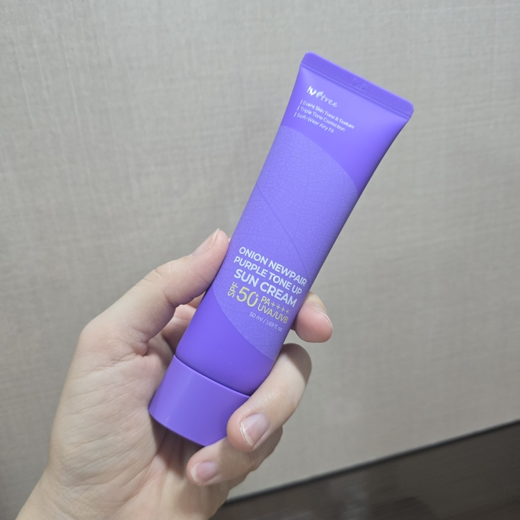 IsNtree 洋葱新公平紫色美白防晒霜 [SPF50+/PA++++] review image