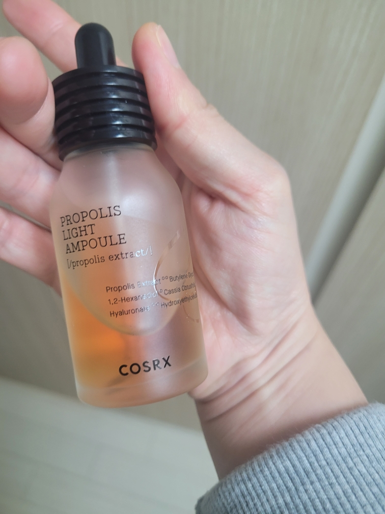 COSRX Ampolla Full Fit Propóleo Light review image