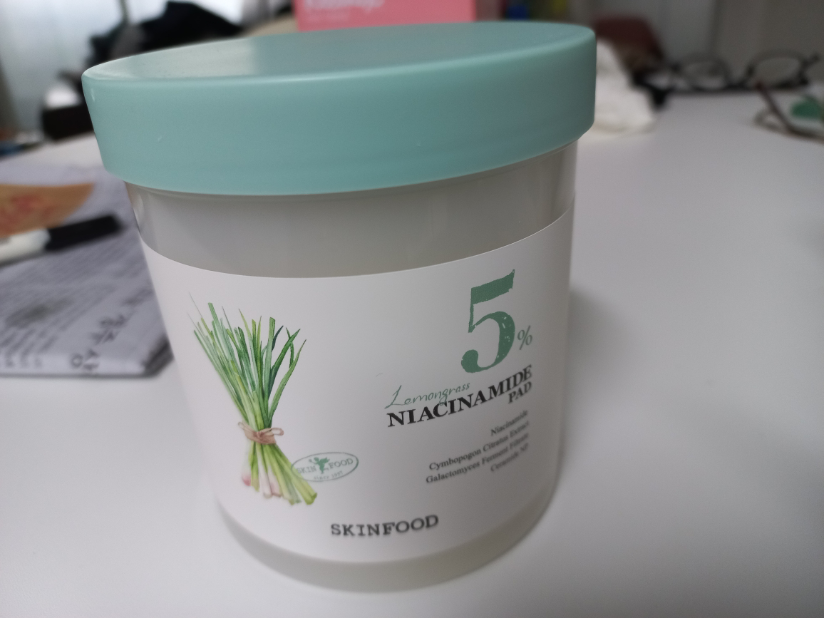 스킨푸드 (SKINFOOD) 레몬그라스 나이아신아마이드 5% 패드 review image