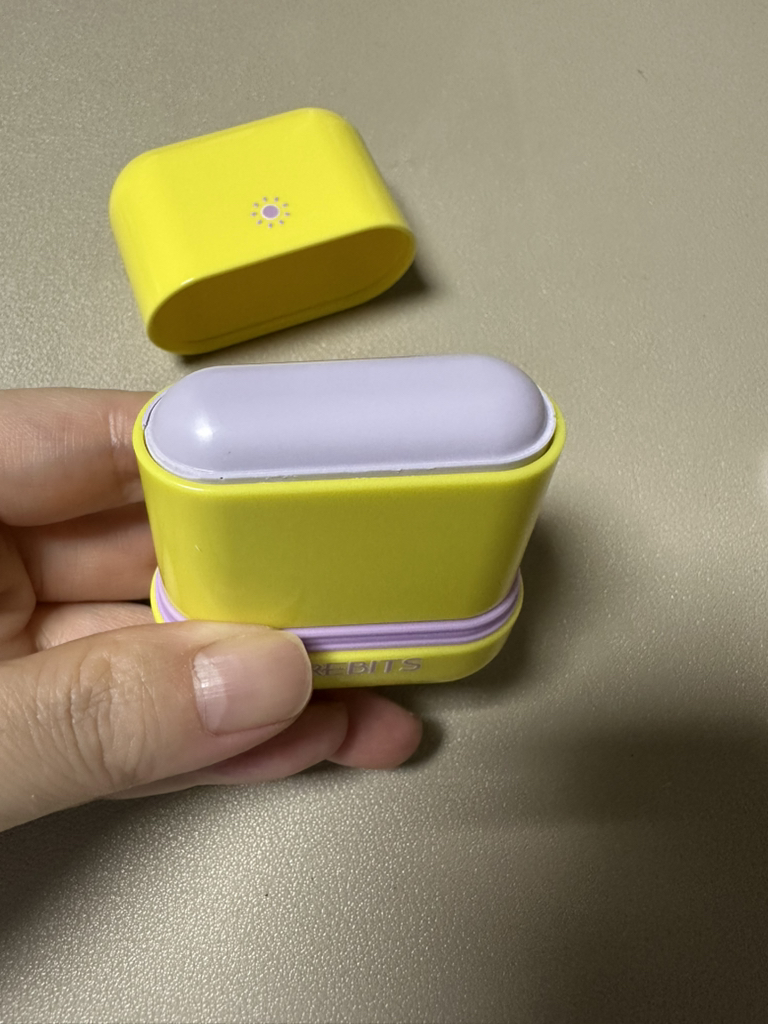 프레비츠 (FREBITS) 에어핏 선 피니싱 스틱 [SPF50+/PA++++] [01 퓨어 바이올렛] review image