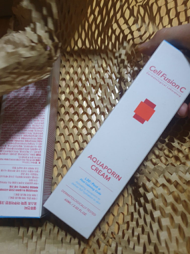 셀퓨전씨 (CellFusionC) 아쿠아 포린 크림 review image