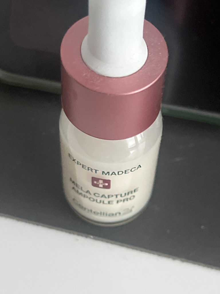 센텔리안24 (CENTELLIAN24) 엑스퍼트 마데카 멜라캡처 앰플 맥스 review image