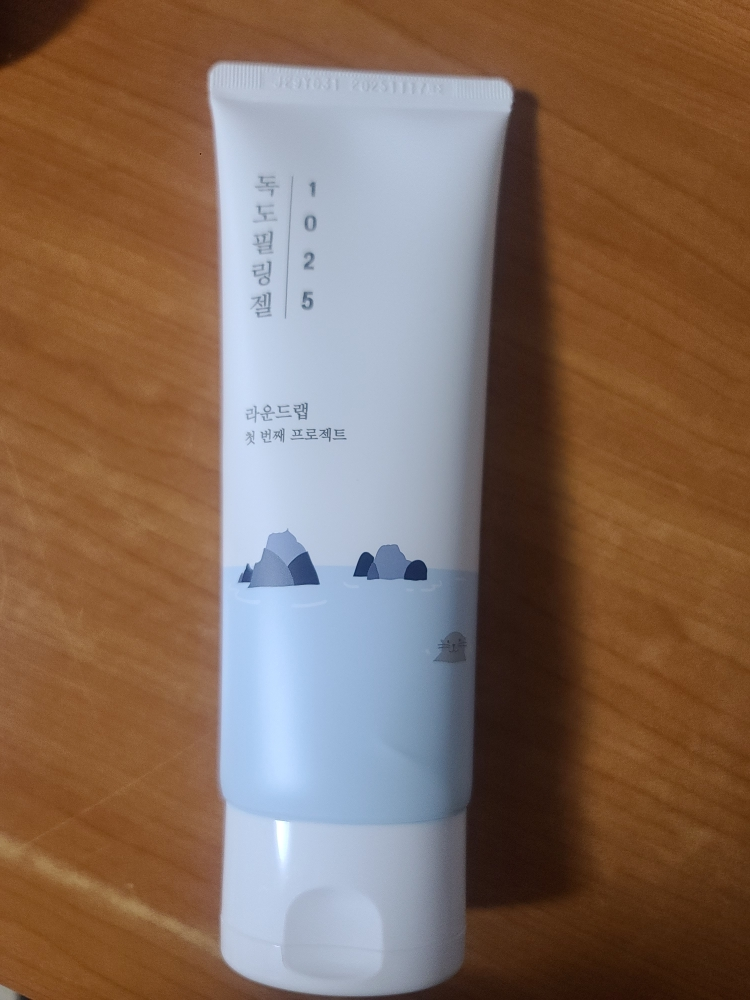 ROUNDLAB 1025 Gel exfoliante Dokdo review image