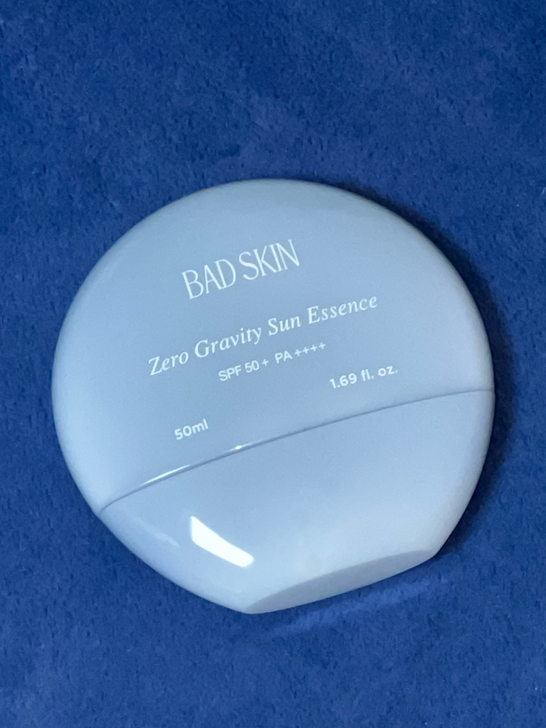 배드스킨 (BADSKIN) 제로 그래비티 선 에센스 [SPF50+/PA++++] review image