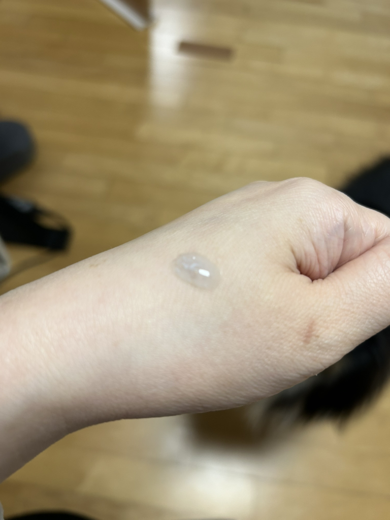 한율 (HANYUL) 어린쑥 속수분 쑥히알 세럼 review image