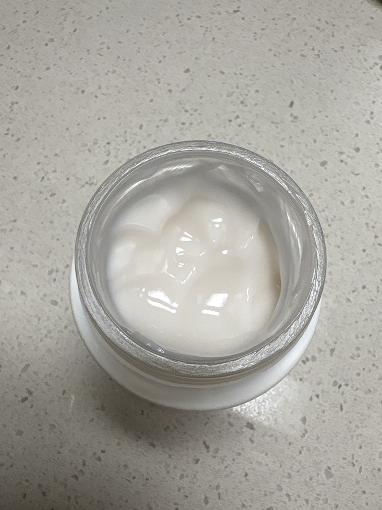 이니스프리 (INNISFREE) 그린티 히알루론산 수분크림 review image