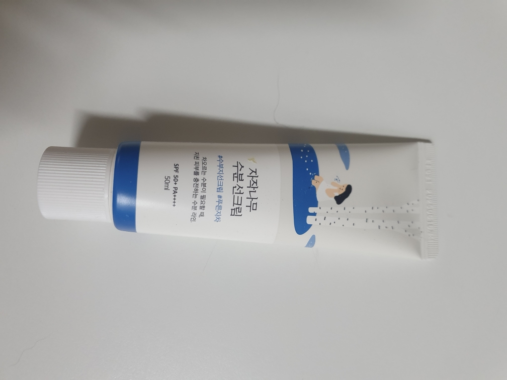 ROUNDLAB Kem chống nắng dưỡng ẩm từ cây bạch dương [SPF50+/PA++++] review image