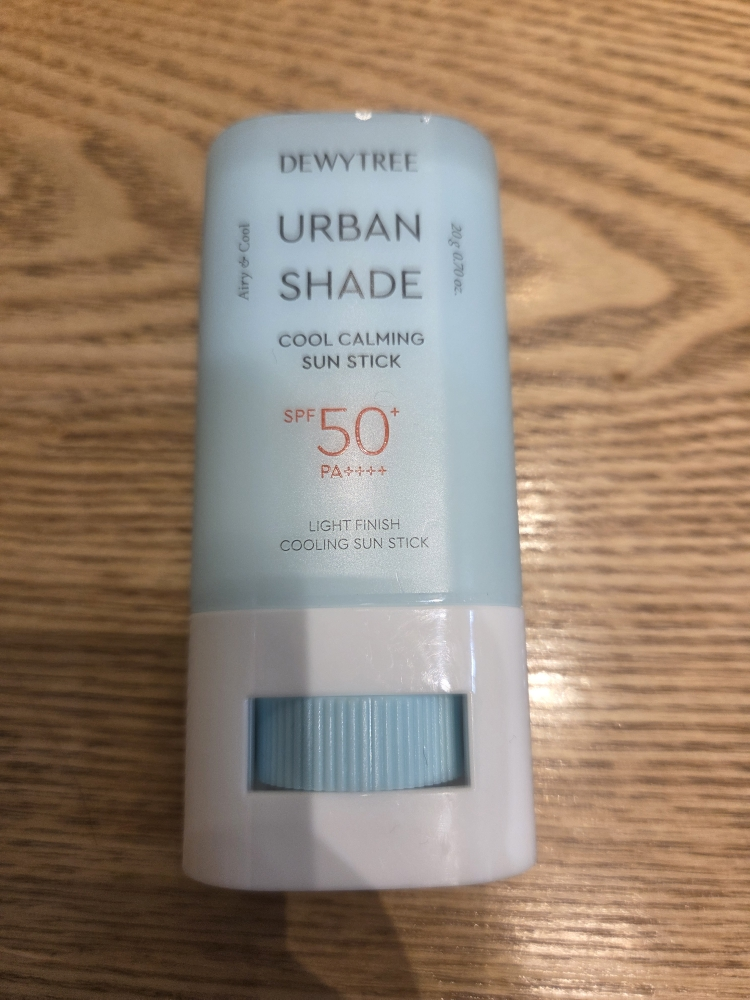 DEWYTREE Barra solar Urban Shades Cool Charming [SPF50+/PA++++] review image