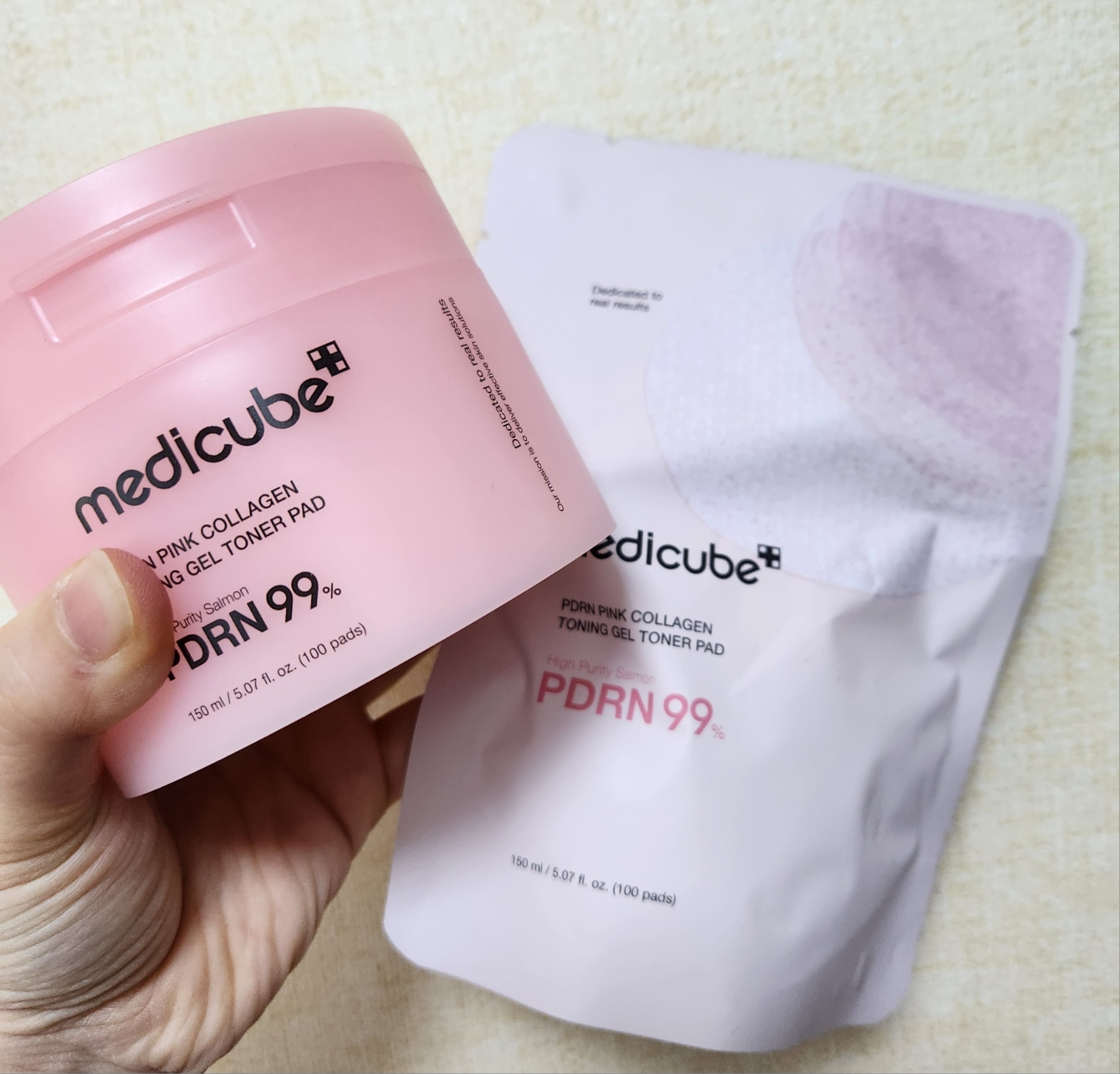 메디큐브 (medicube) PDRN 핑크 콜라겐 토닝 겔 토너 패드 review image