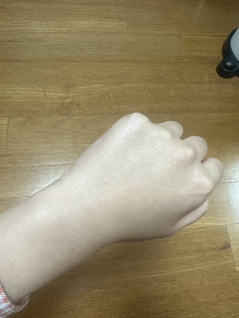 니프니프 (neafneaf) 아쿠아 릴리프 선 세럼 [SPF50+/PA++++] review image