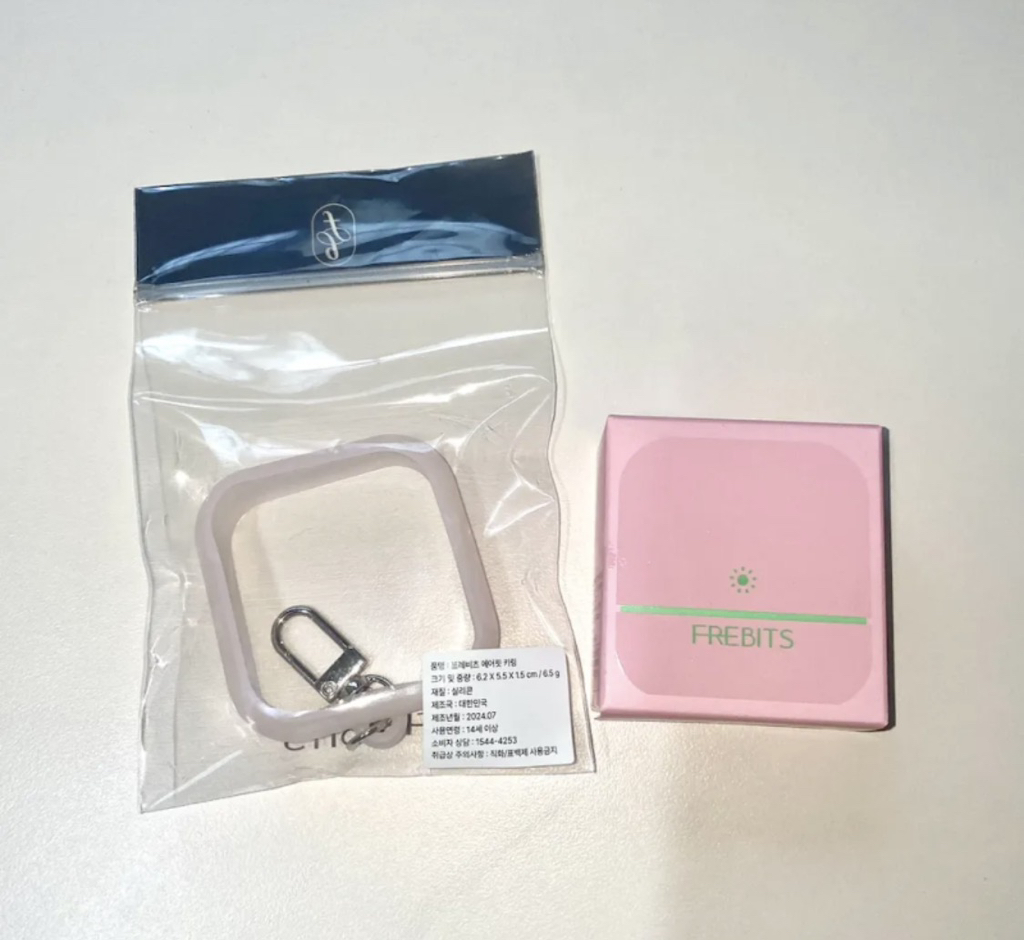 프레비츠 (FREBITS) 에어핏 선 피니싱 스틱 [SPF50+/PA++++] [02 클리어그린] review image