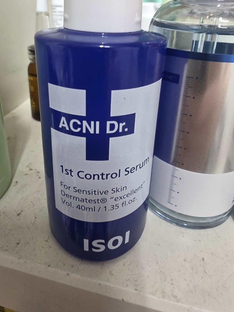 아이소이 (ISOI) 아크니 닥터 1st 컨트롤 세럼 review image