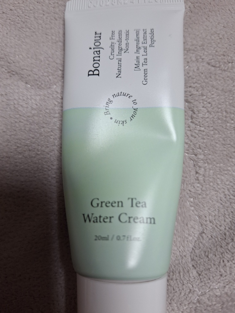 보나쥬르 (BONAJOUR) 그린티 워터크림 review image