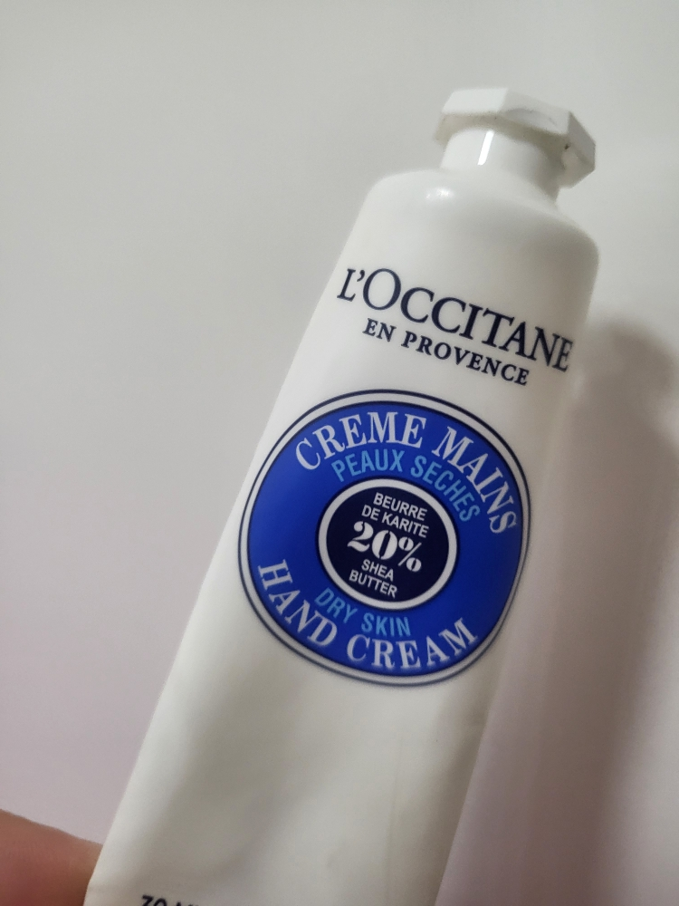 록시땅 (LOCCITANE) 시어 버터 드라이 스킨 핸드 크림 review image