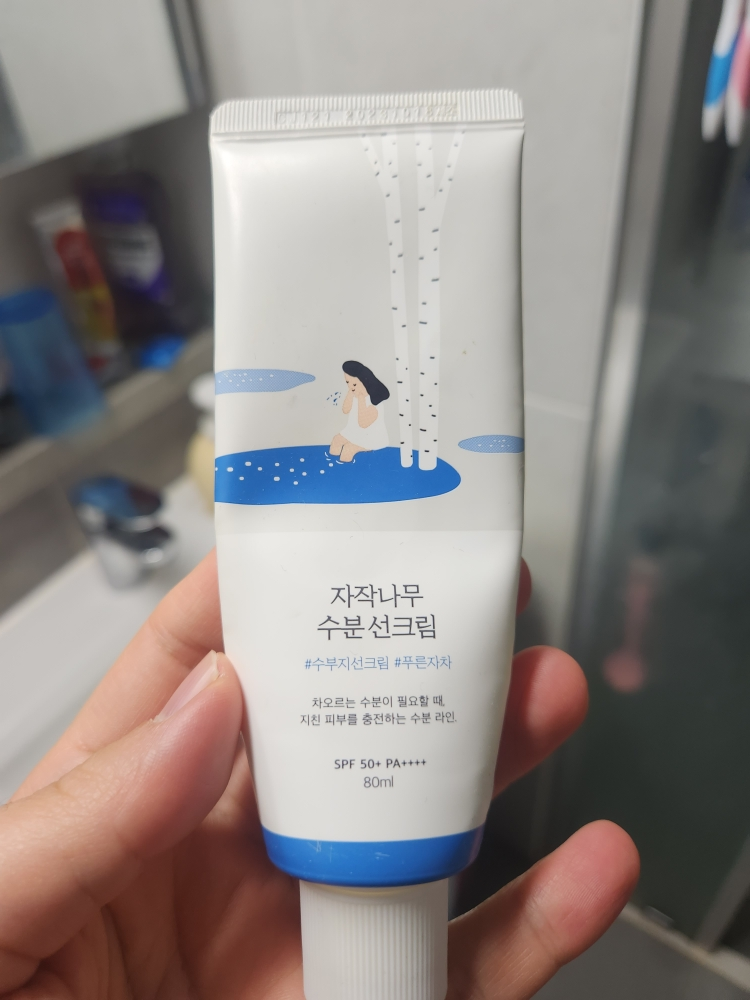 柔恩莱 白桦树水分防晒霜 [SPF50+/PA++++] review image