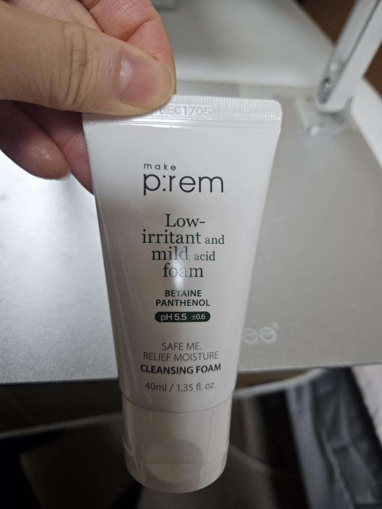 美科富来 安心补水洗面奶 review image