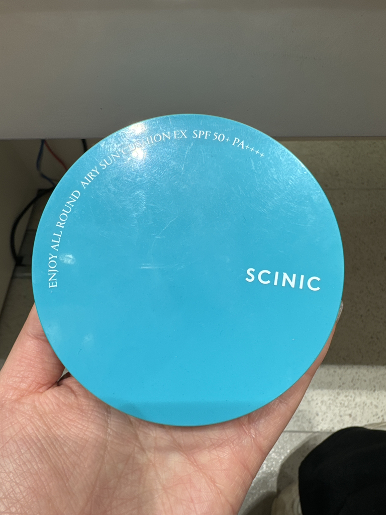 싸이닉 (SCINIC) 엔조이 올라운드 에어리 선쿠션 EX [SPF50+/PA++++] review image