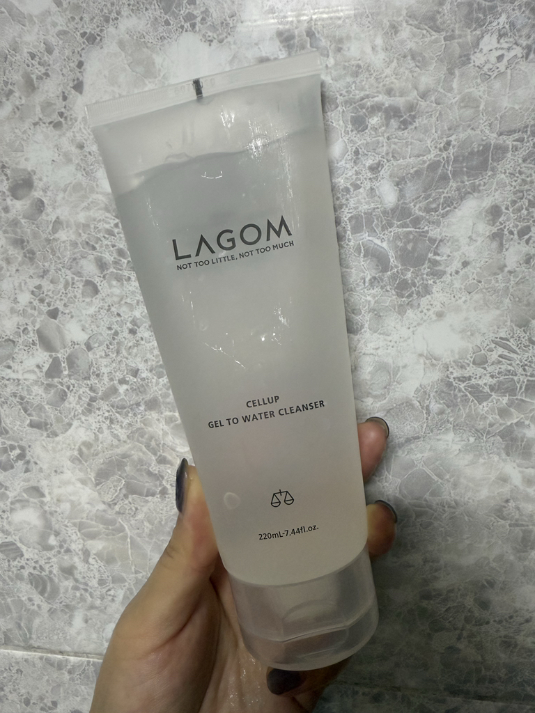 라곰 (LAGOM) 젤 투 워터 클렌저 review image
