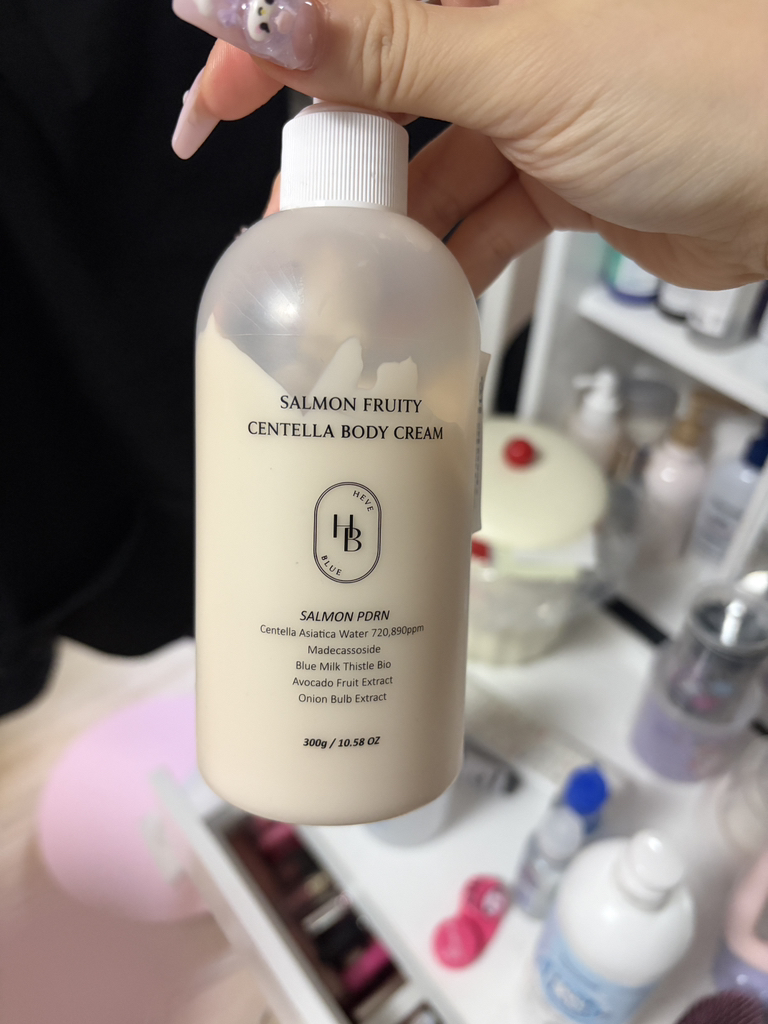 헤브블루 (HEVEBLUE) 살몬 프루티 센텔라 바디 크림 review image