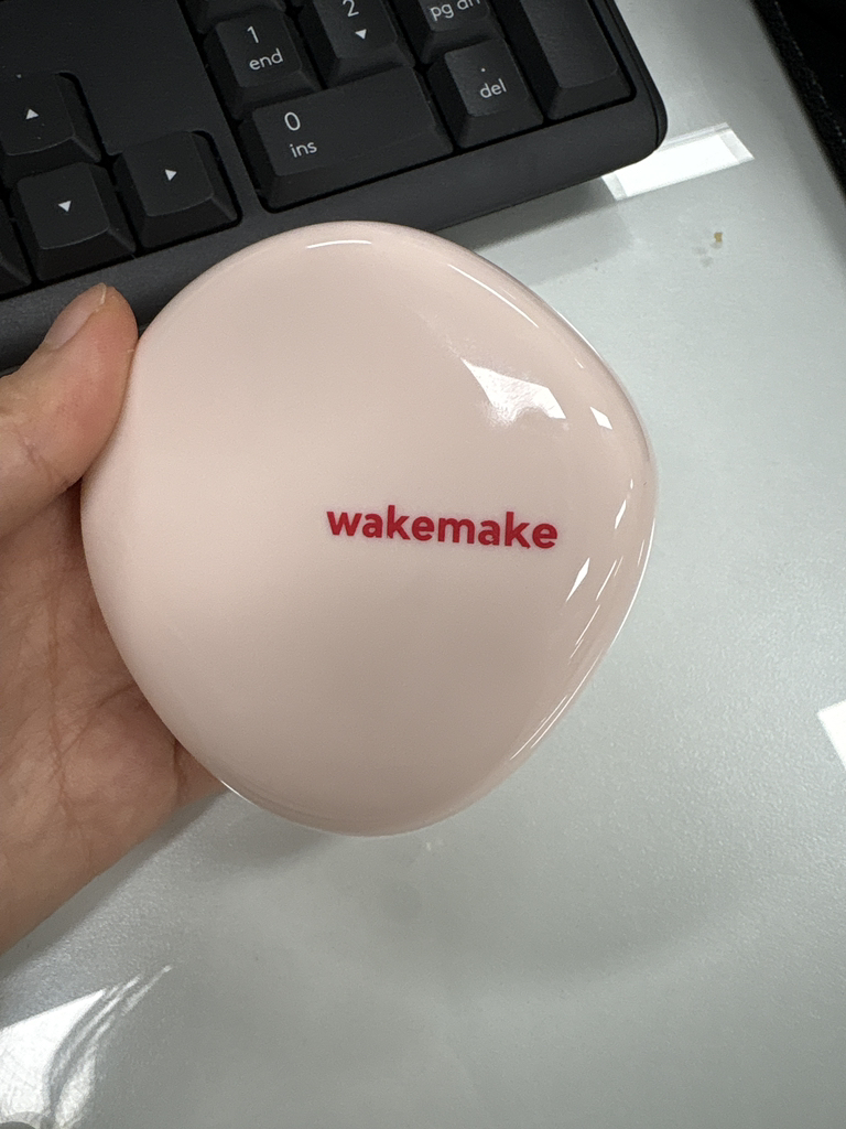 웨이크메이크 (wakemake) 워터 글로우 코팅밤 [SPF30/PA++] [02 바닐라아이보리] review image