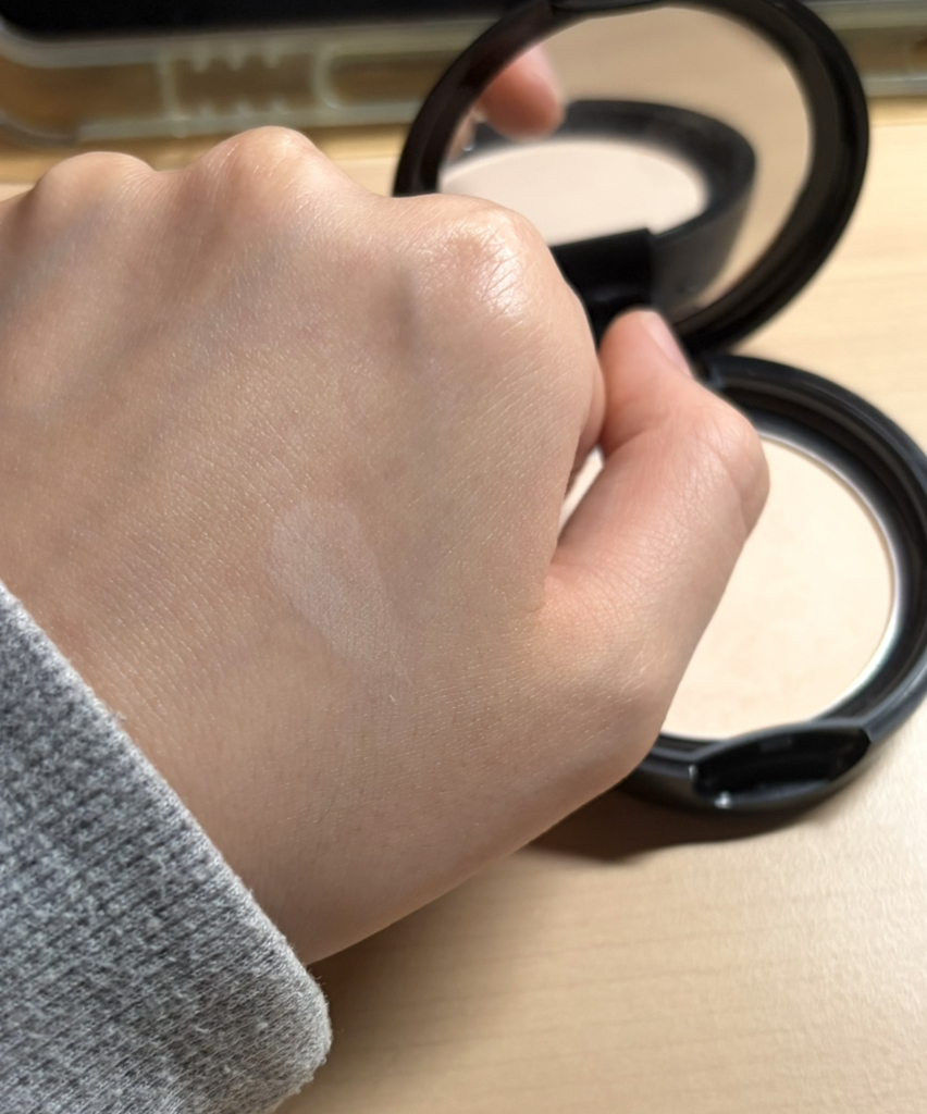 ABOUT_TONE. Bột phấn mờ [2.5 Ivory] review image