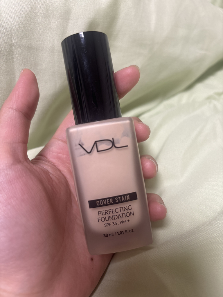 VDL (브이디엘) 커버스테인 퍼펙팅 파운데이션 [SPF35/PA++] [A03] review image