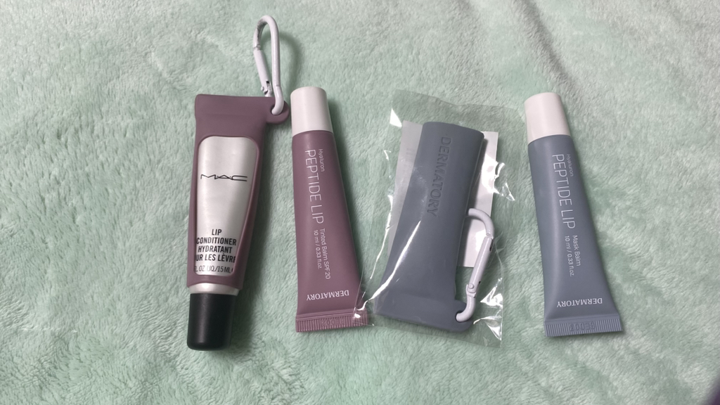 德玛多利 透明质肽润唇膏 [丰盈唇膜］ review image