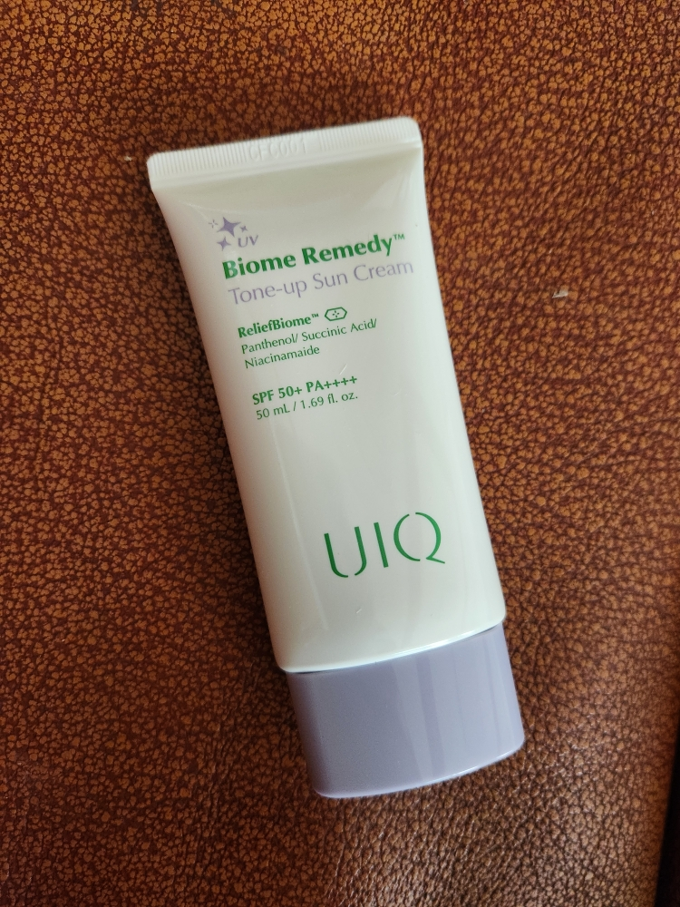 유이크 (UIQ) 바이옴 레미디 톤업 선크림 [SPF50+/PA++++] [보라] review image